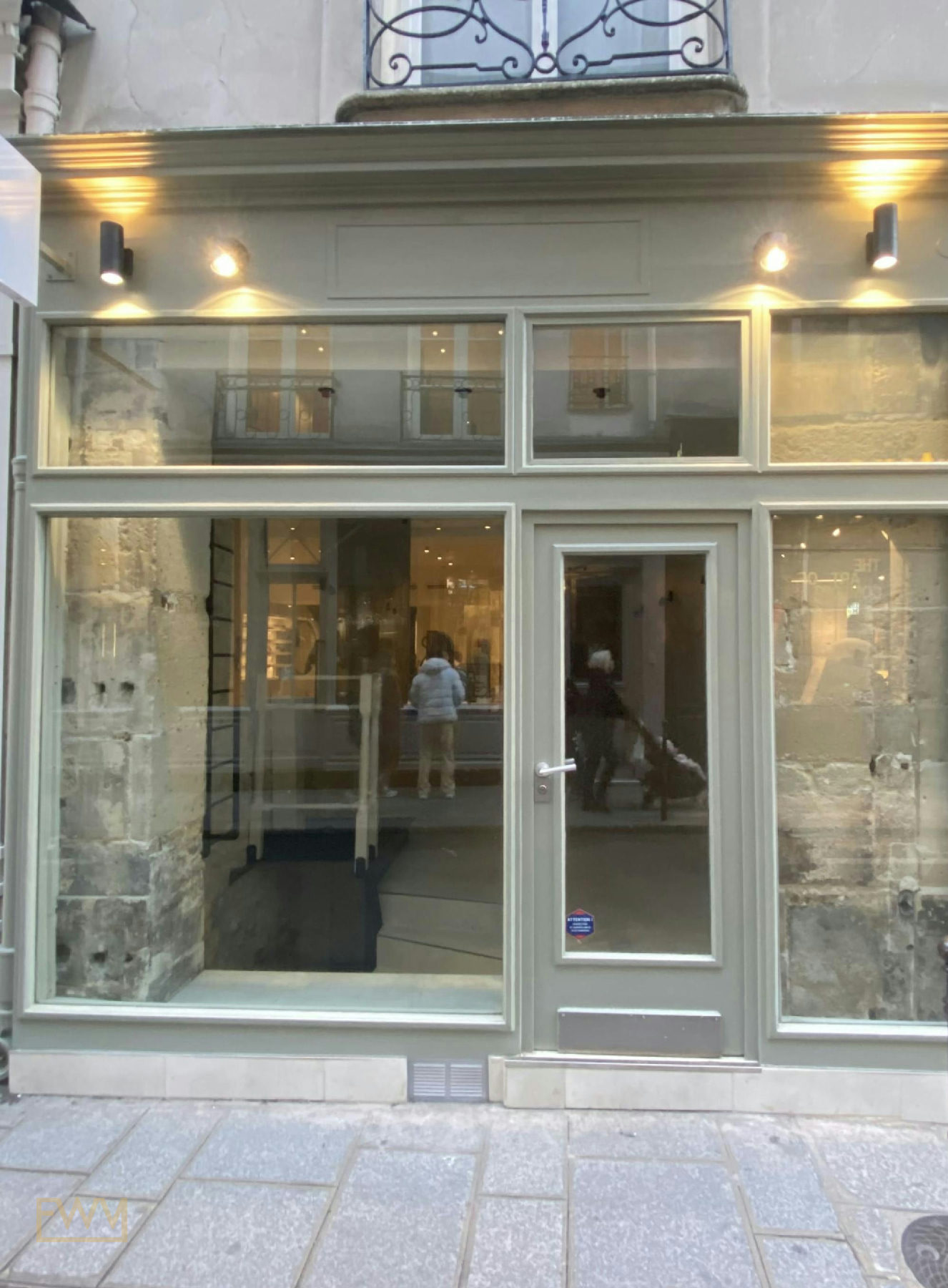 Boutique and Showroom in the Bas Marais, Paris, 60 sqm, pop up store