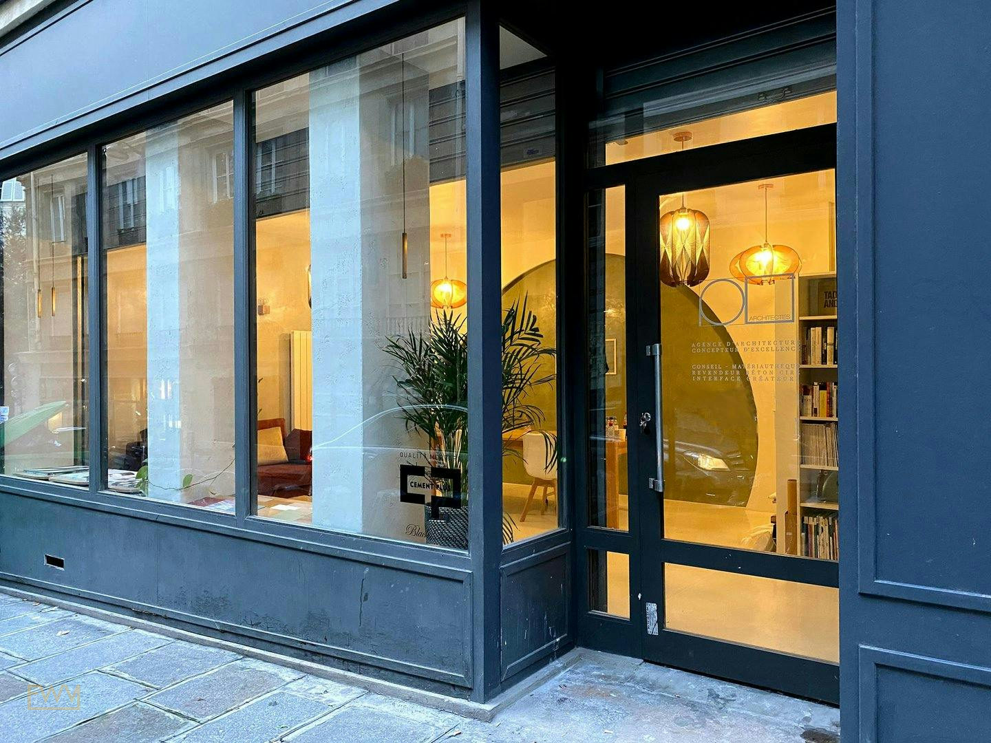 Boutique and Showroom in the Sentier District, Paris