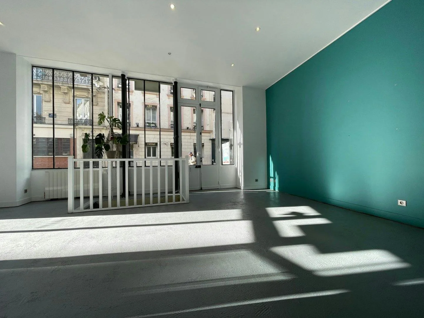 Boutique Canal Saint Martin in Paris 10th Arrondissement — 5
