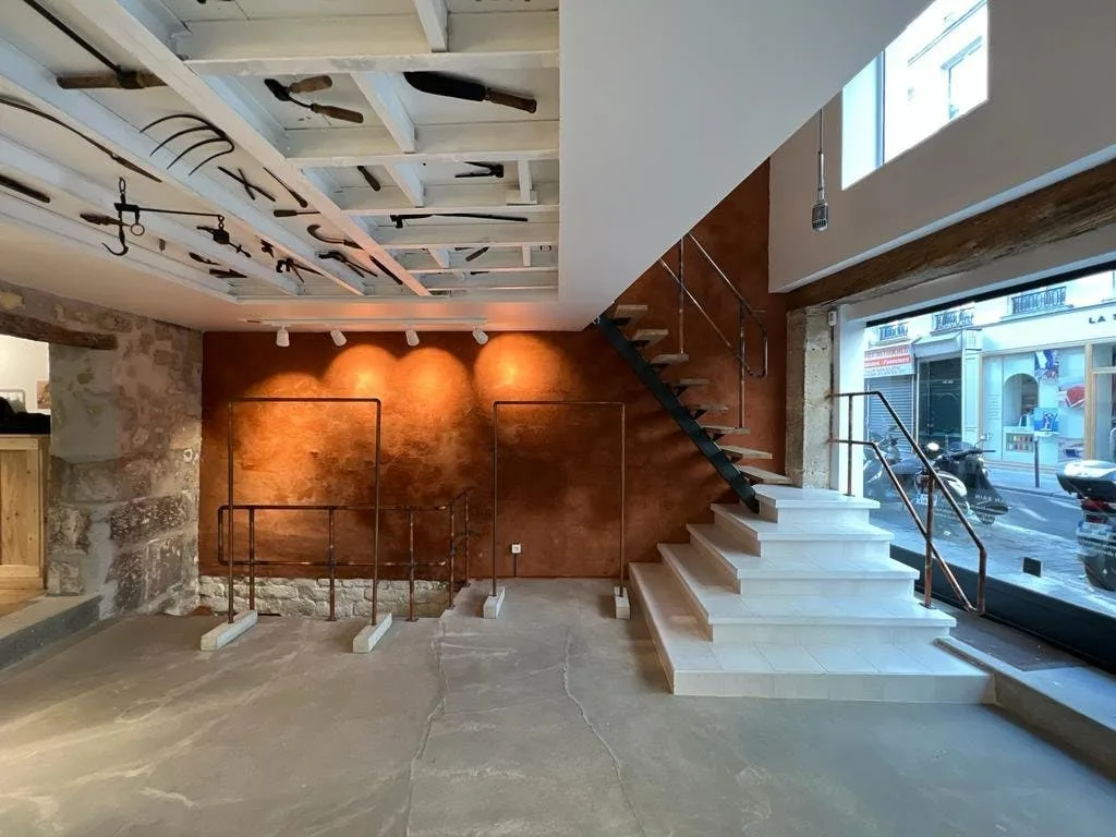 Boutique for Rent on Rue Notre Dame de Nazareth, Paris