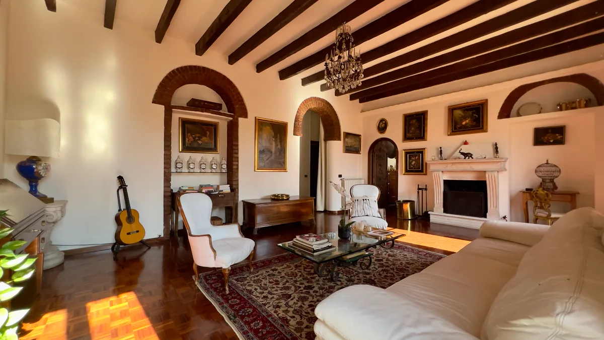 Boutique Heritage Apartment for Creative Productions in Milan, 120 sqm, photo shoot, pop-up rental in Milano, third interior…