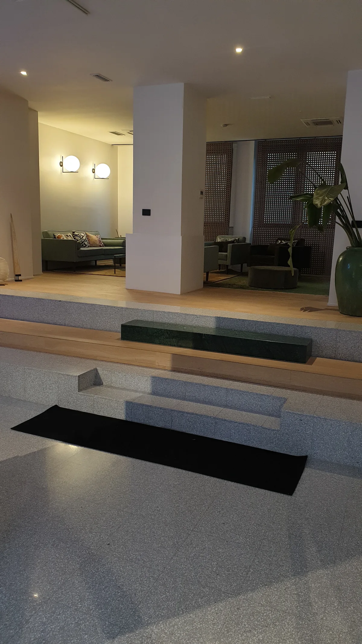 Boutique Inspired by 1950s Milanese Elegance, 200 sqm, pop up store in Milano, third interior view