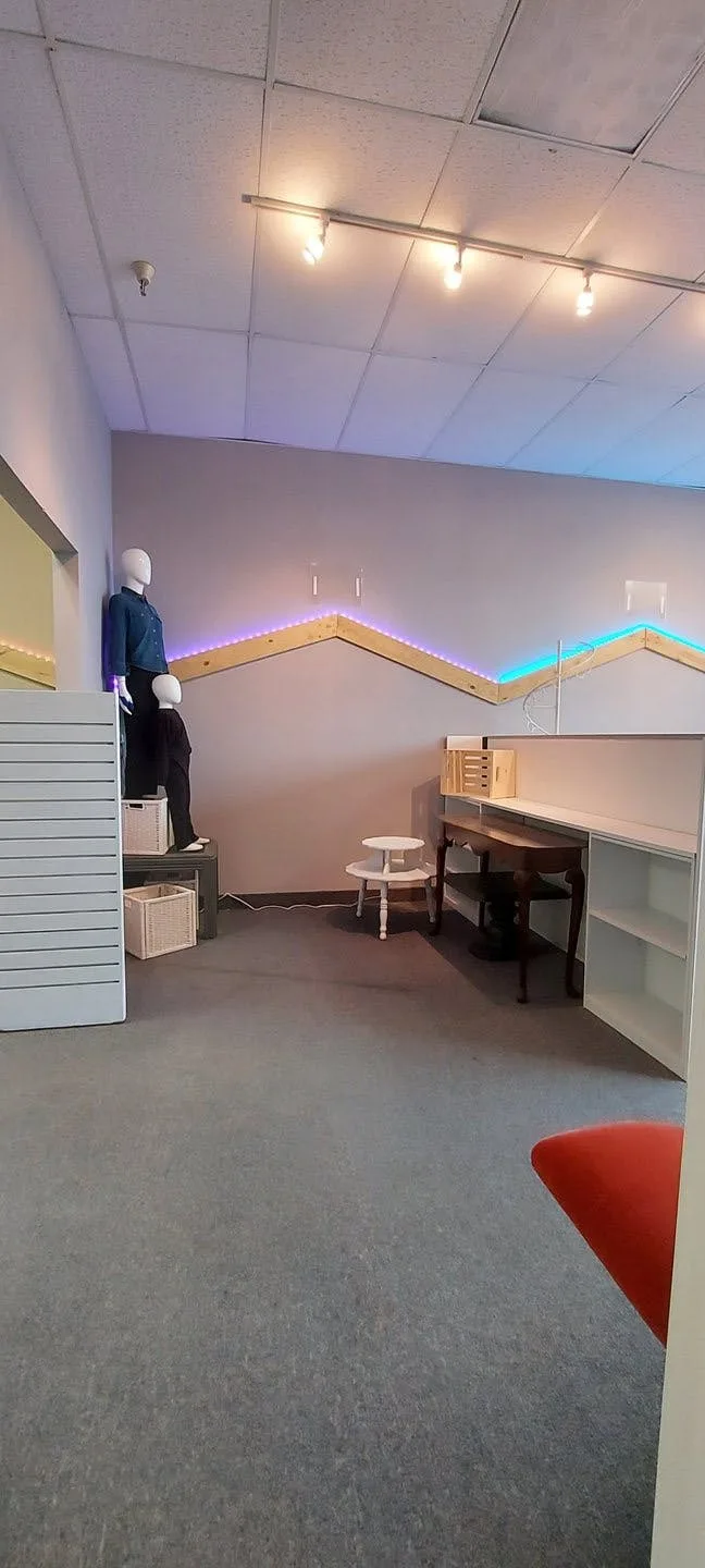 Boutique Marketplace Booth Rentals in Coon Rapids — 3