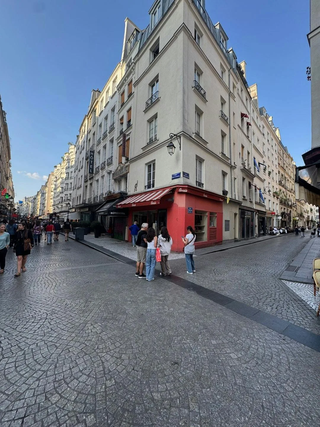 Boutique Paris Centre Les Halles Montorgueil — 4
