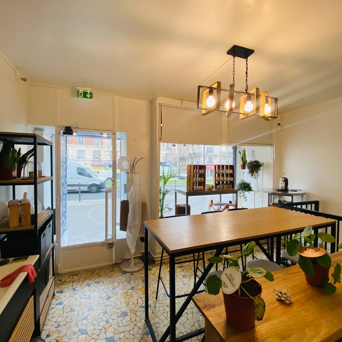 Boutique partagée à Paris 12e, 21 sqm, pop up store