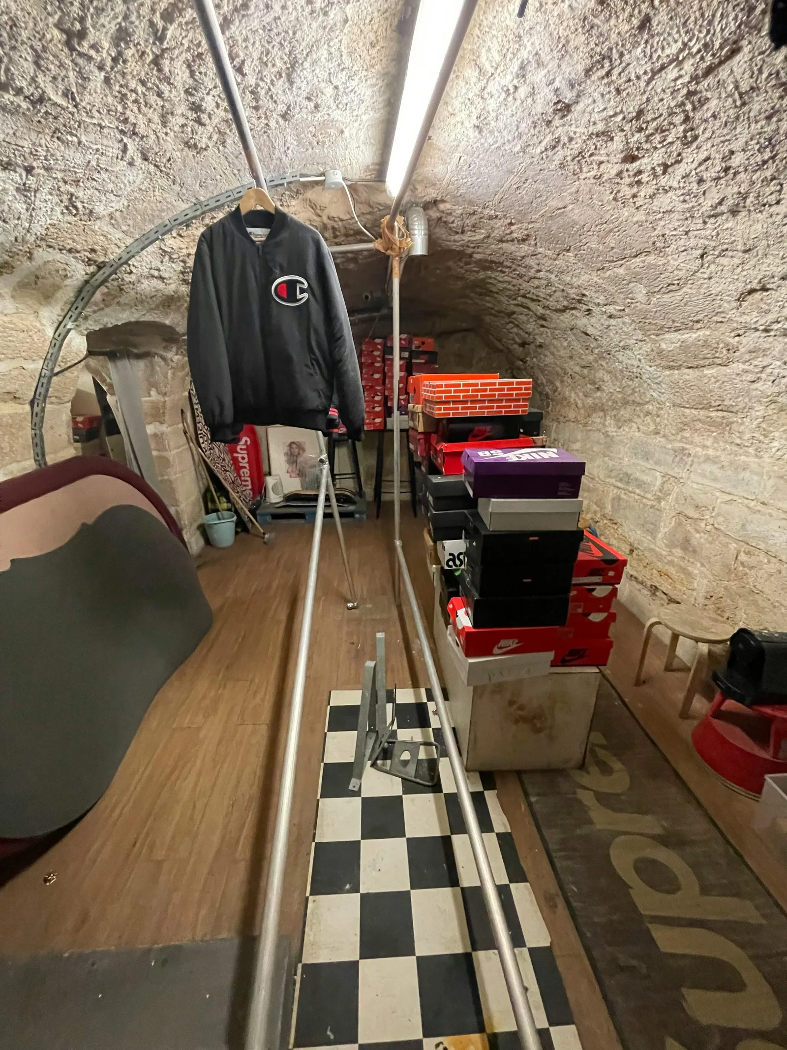 Boutique Pop-Up Store in Montorgueil, Paris — 4