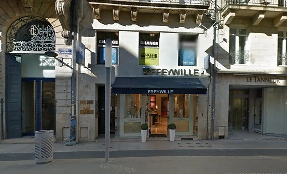 Boutique Shop for Rent in Bordeaux Downtown