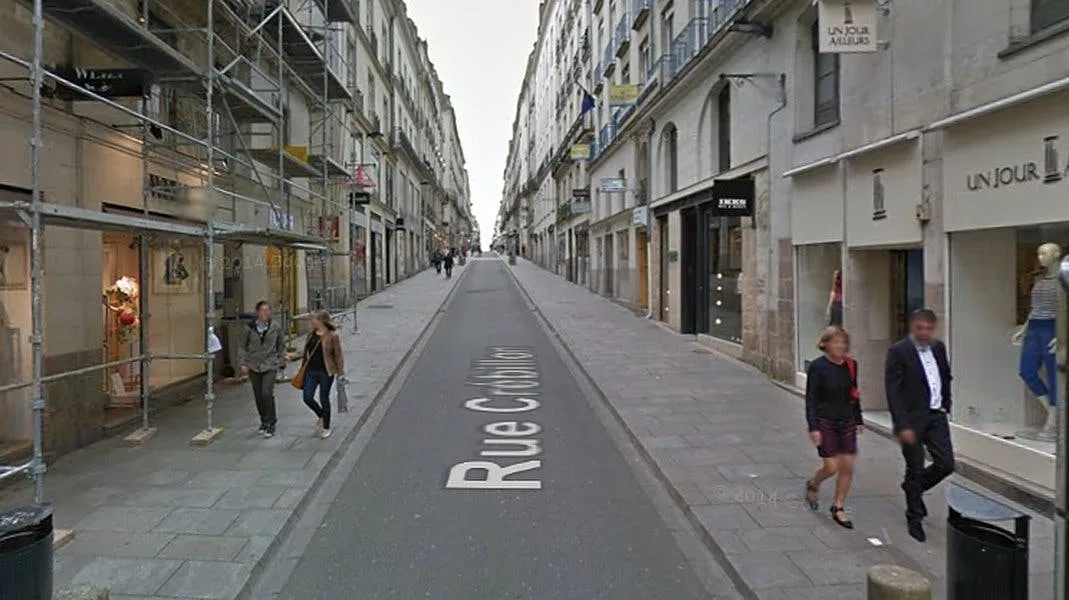 Boutique Shop for Rent in Nantes Hypercentre — 3