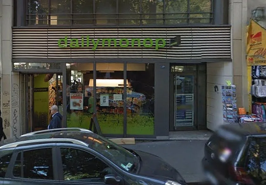 Boutique Shop For Rent in Paris 18th Montmartre