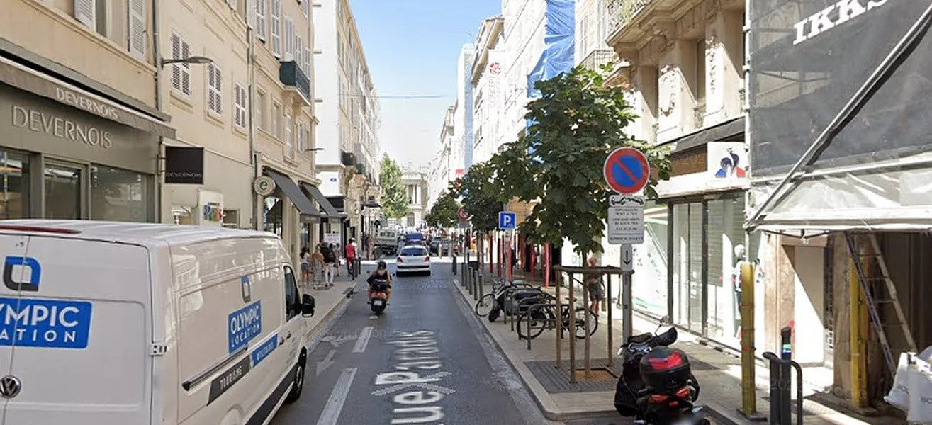 Boutique Shop for Rent on Rue Paradis, Marseille — 3