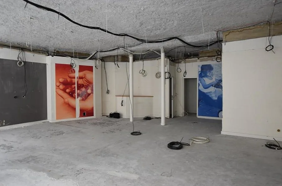 Boutique Shop in Busy Area - 8th Arrondissement, Paris — 4