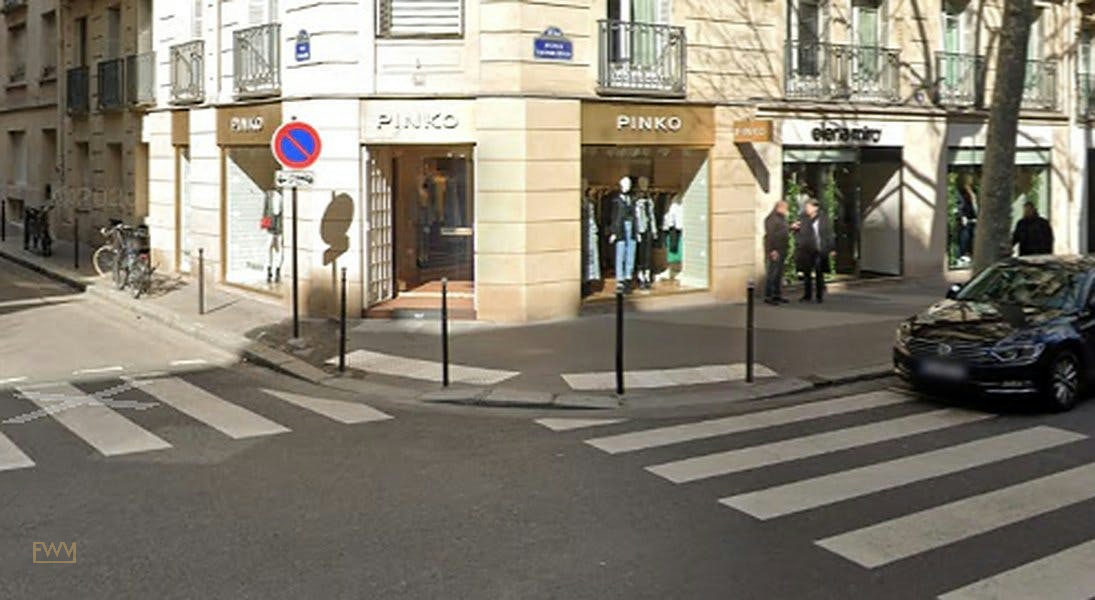 Boutique Shop Near Arc de Triomphe, Paris 16th, 166 sqm, pop up store