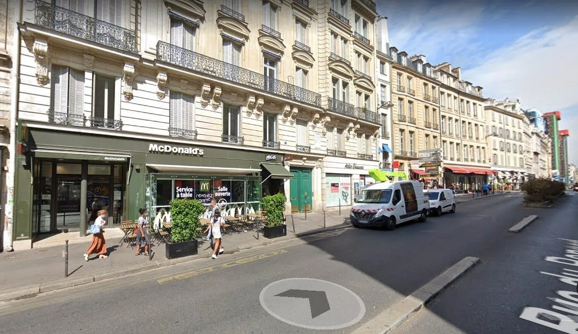 Boutique Shop on Rue du Renard, Paris — 2