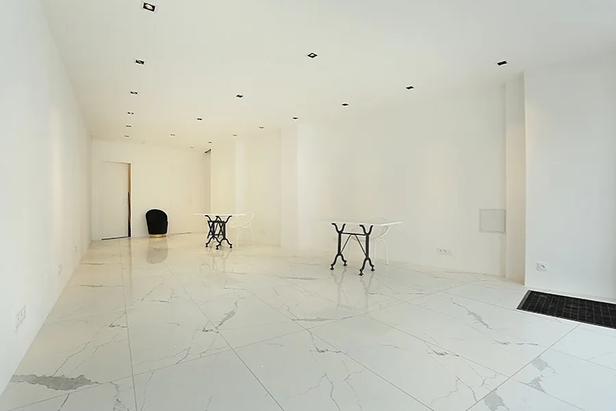 Boutique-Showroom with Double Frontage on Rue d'Aboukir, 60 sqm, pop up store in Paris, second interior view