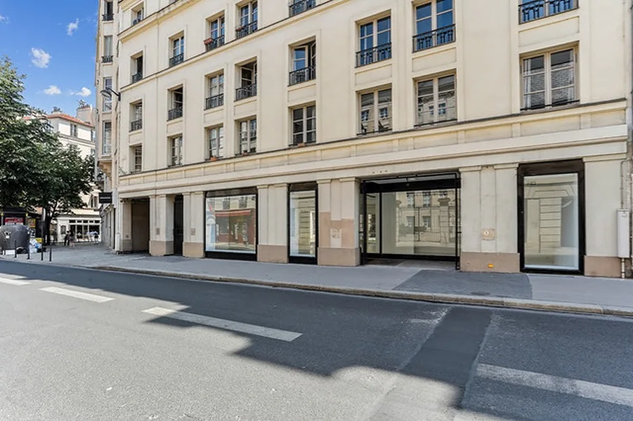 Boutique Space for Pop-Up Stores in Le Marais, 220 sqm, pop up store in Paris, interior view