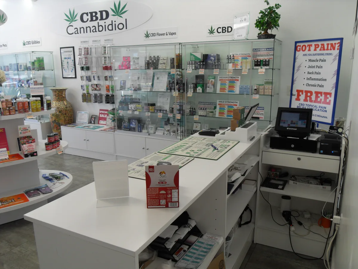 Boutique Space for Rent in Deerfield Beach, 60 sqm, pop up store, interior view