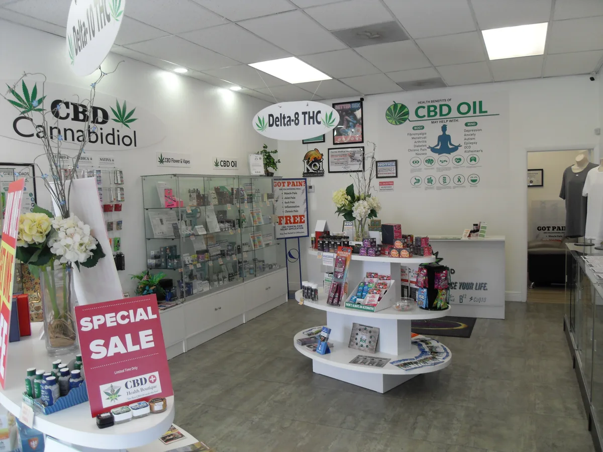 Boutique Space for Rent in Deerfield Beach, 60 sqm, pop up store, second interior view