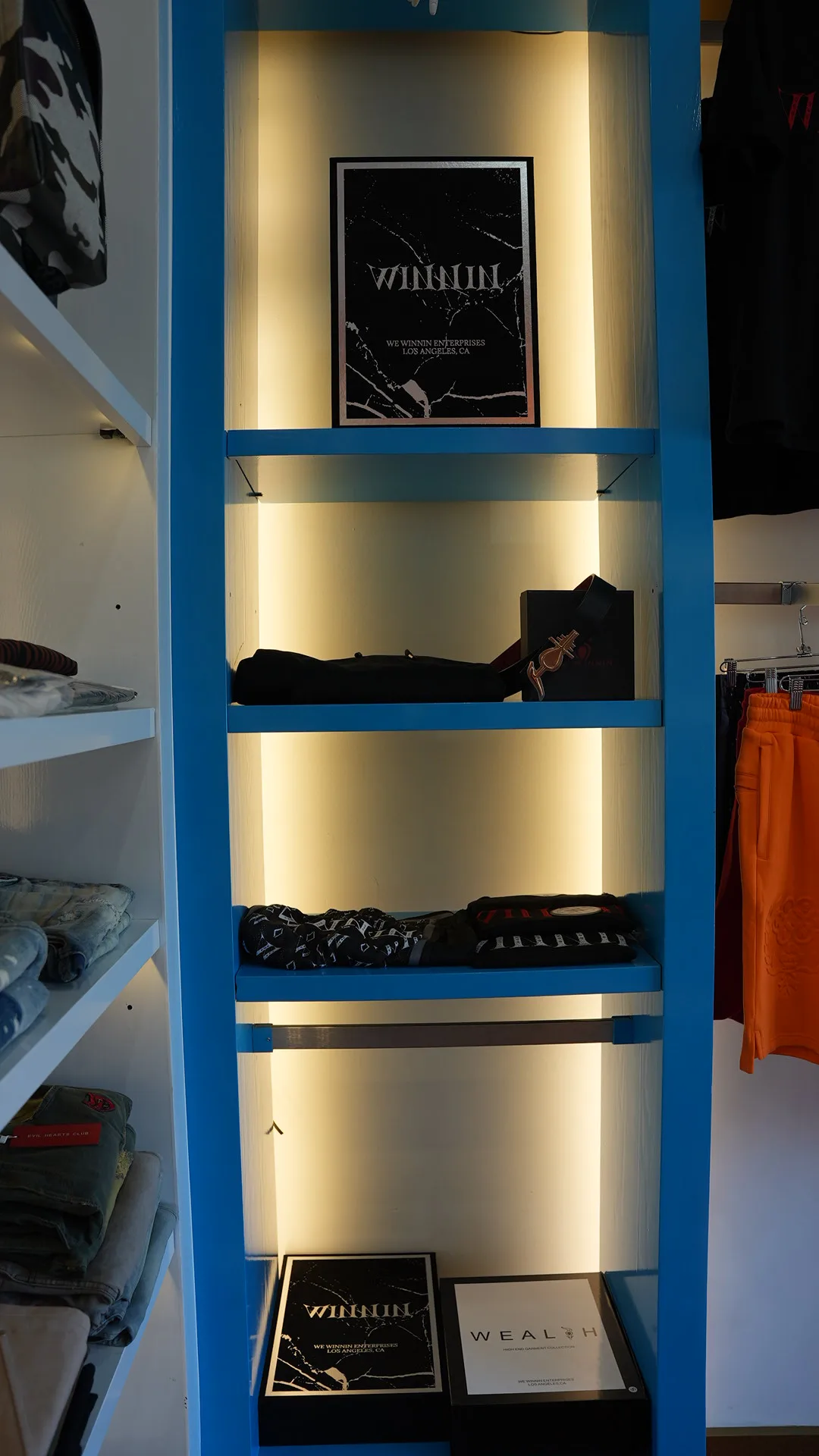 Boutique Space in the Fairfax District, 47 sqm, pop up store in Los Angeles, third interior view