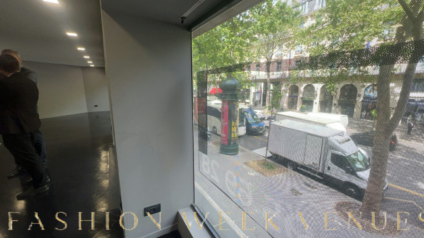Boutique Space of 300m² in the Opera Area, pop up store in Paris, interior view