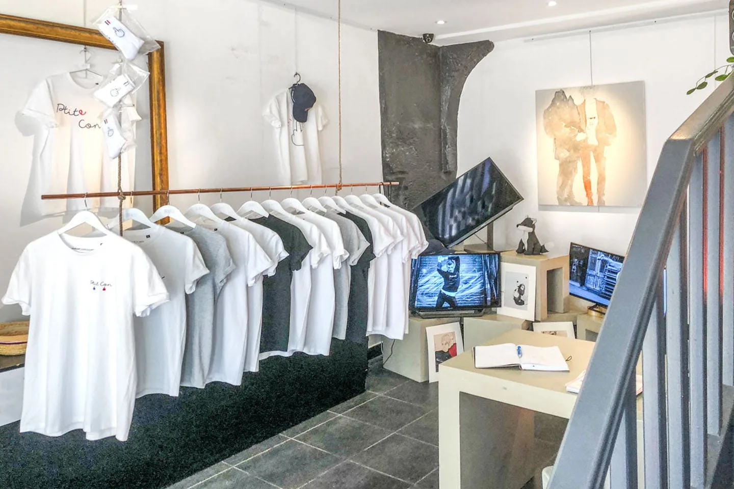 Boutique Space on Rue de la Ferronnerie, Paris — 2