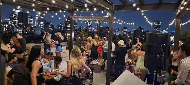 Bowery Rooftop Manhattan Bar Space — 4