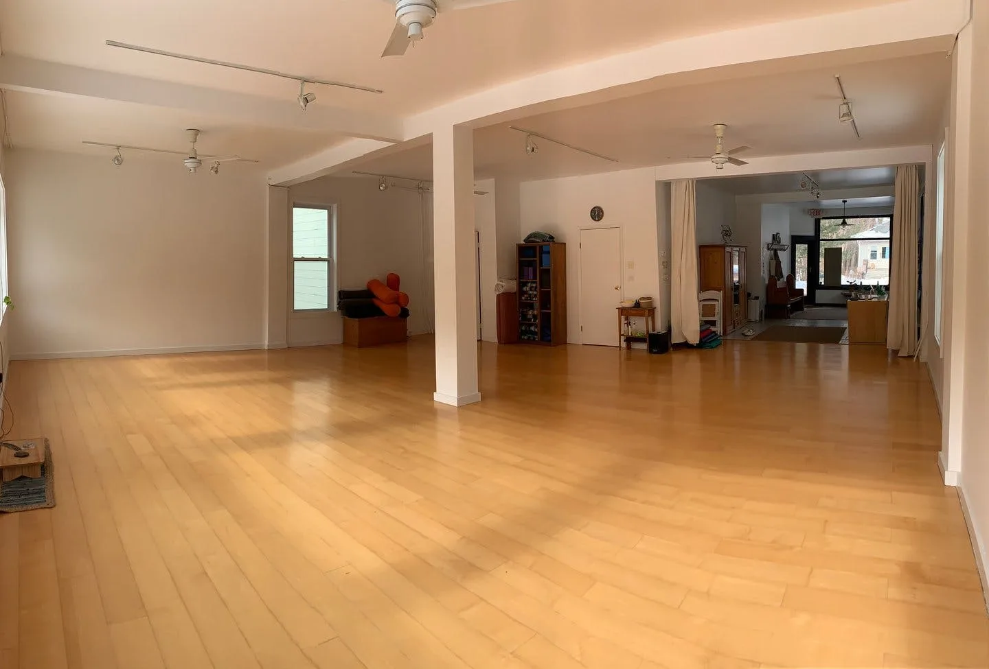 Bright and Open Hudson Valley Studio in Chichester
