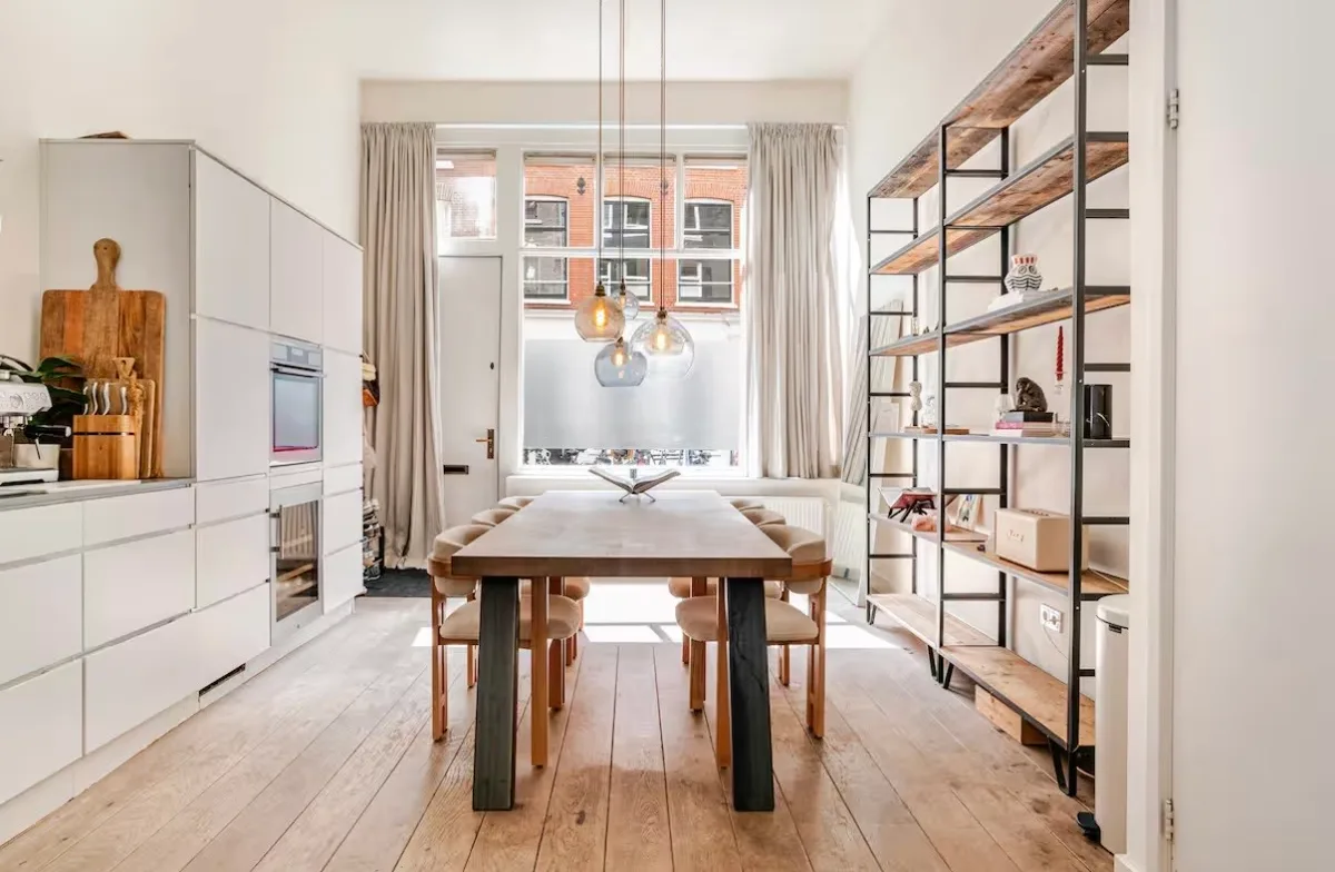 Bright and Versatile Amsterdam Townhouse for Photo Shoots, 100 sqm, pop-up rental, third interior view