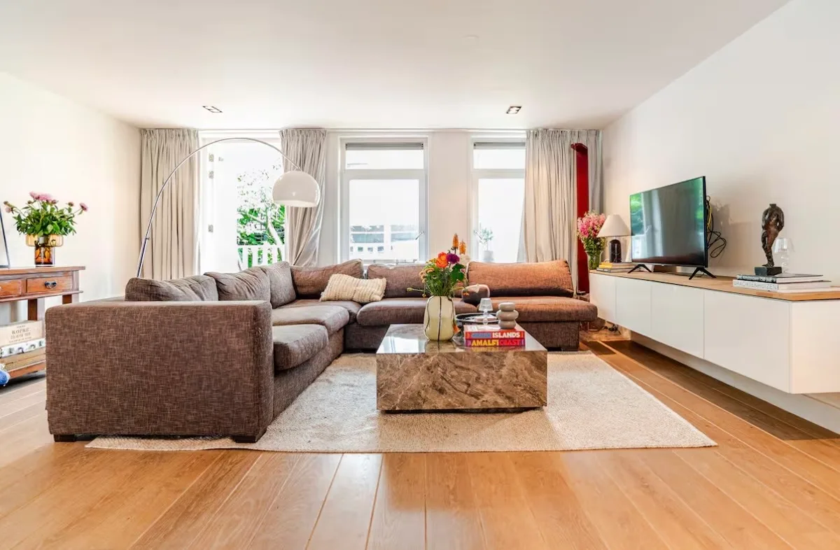 Bright and Versatile Amsterdam Townhouse for Photo Shoots, 100 sqm, pop-up rental, additional interior view