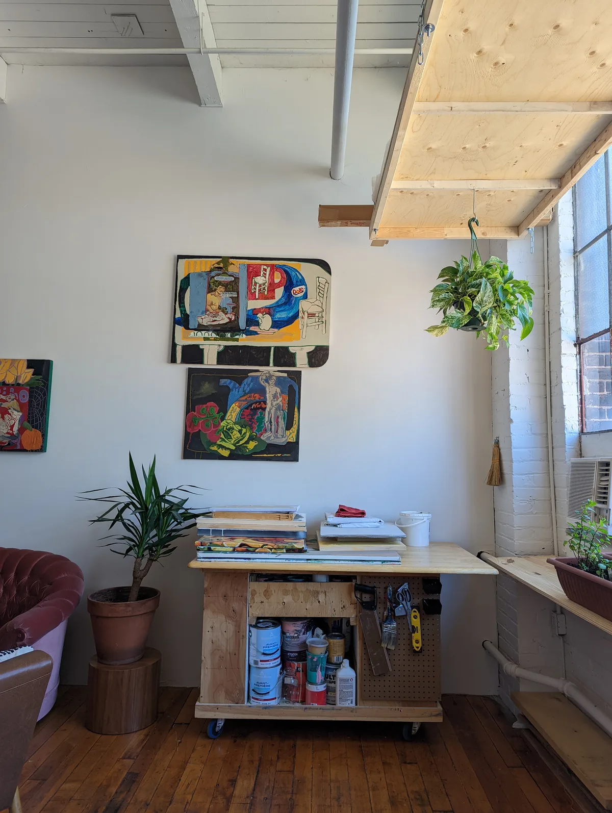 Bright Artist Live/Work Loft in Historic Building, 56 sqm, photo shoot, pop-up rental in Toronto, third interior view