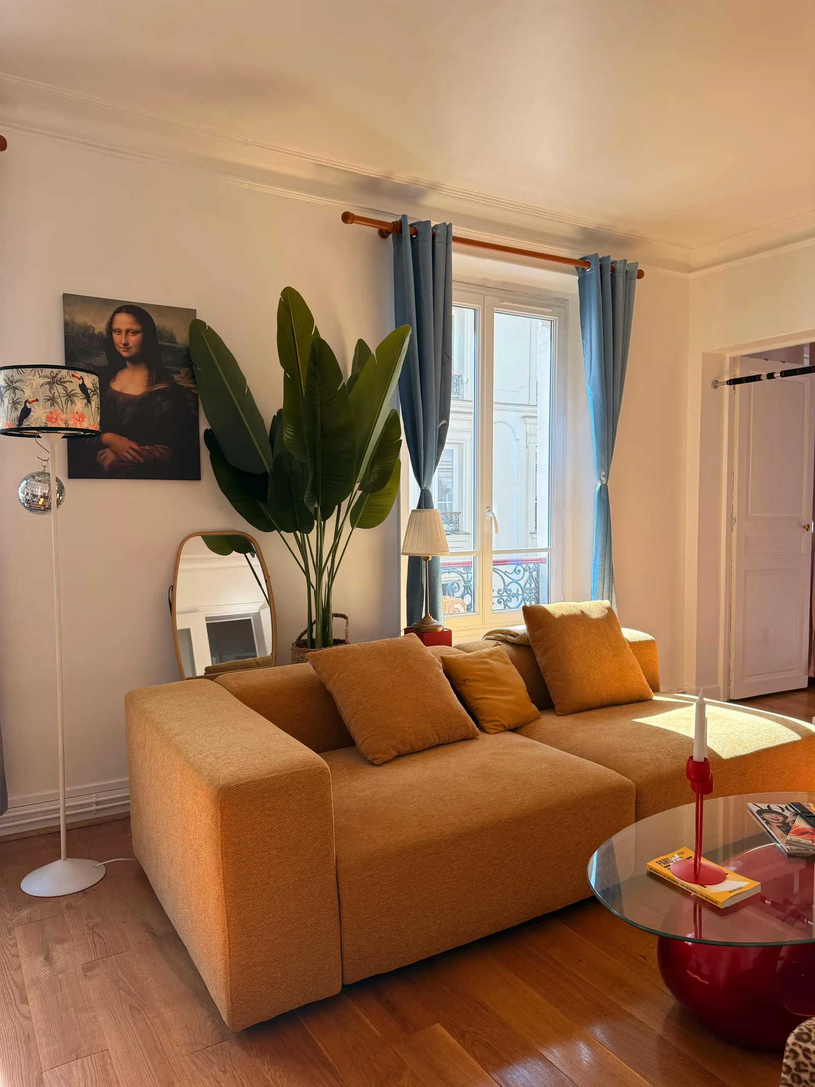 Bright Haussmann Apartment for Shoots in Paris — 4