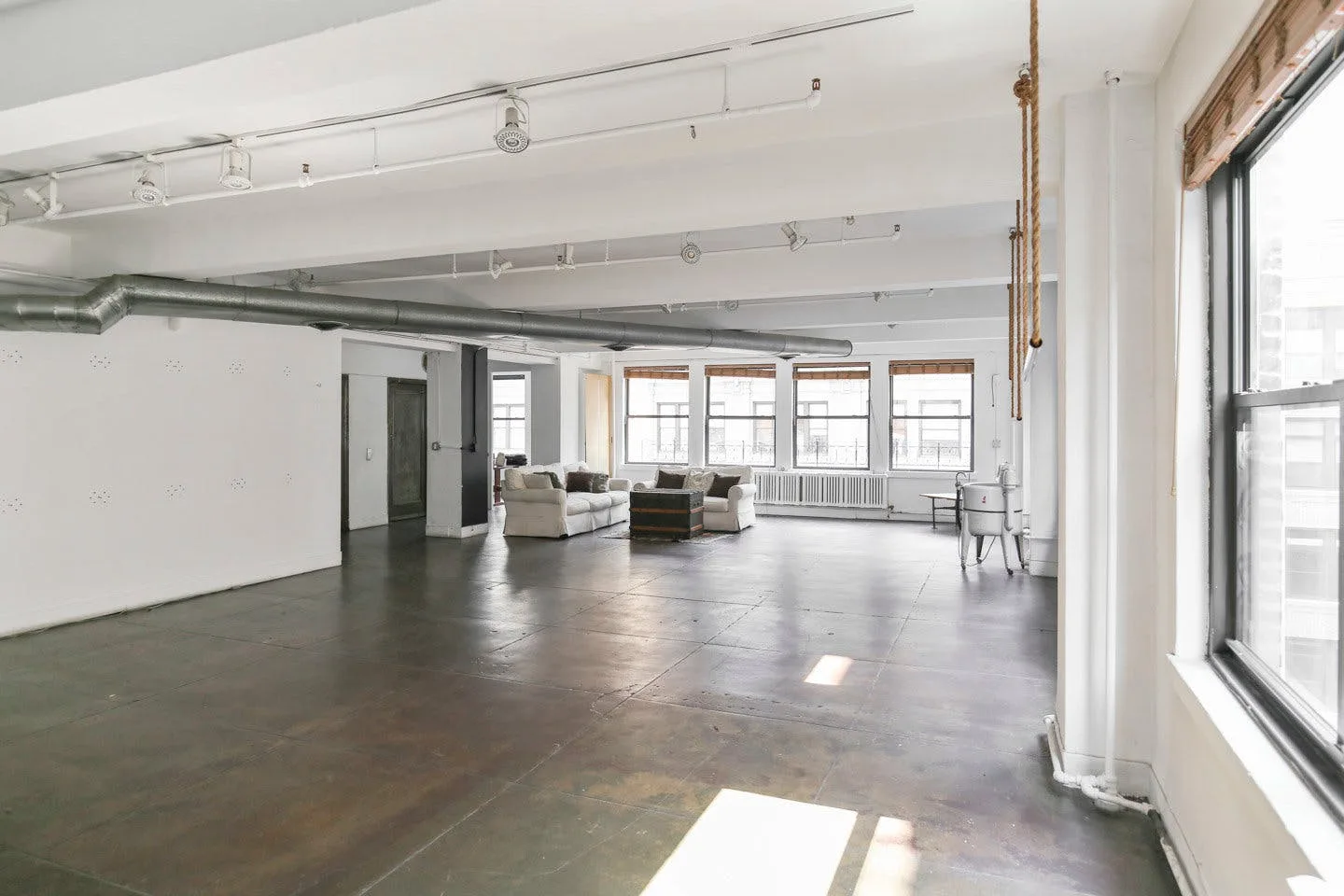 Bright Midtown Showroom Corner Loft in New York — 2