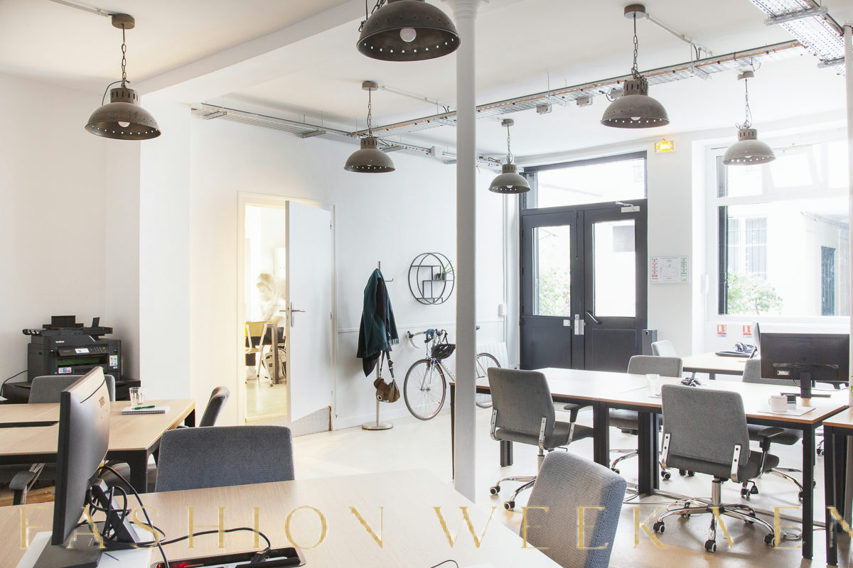 Bright Office Space with Open Plan and Natural Light, 120 sqm, showroom presentation, pop-up rental in Paris, third interior…