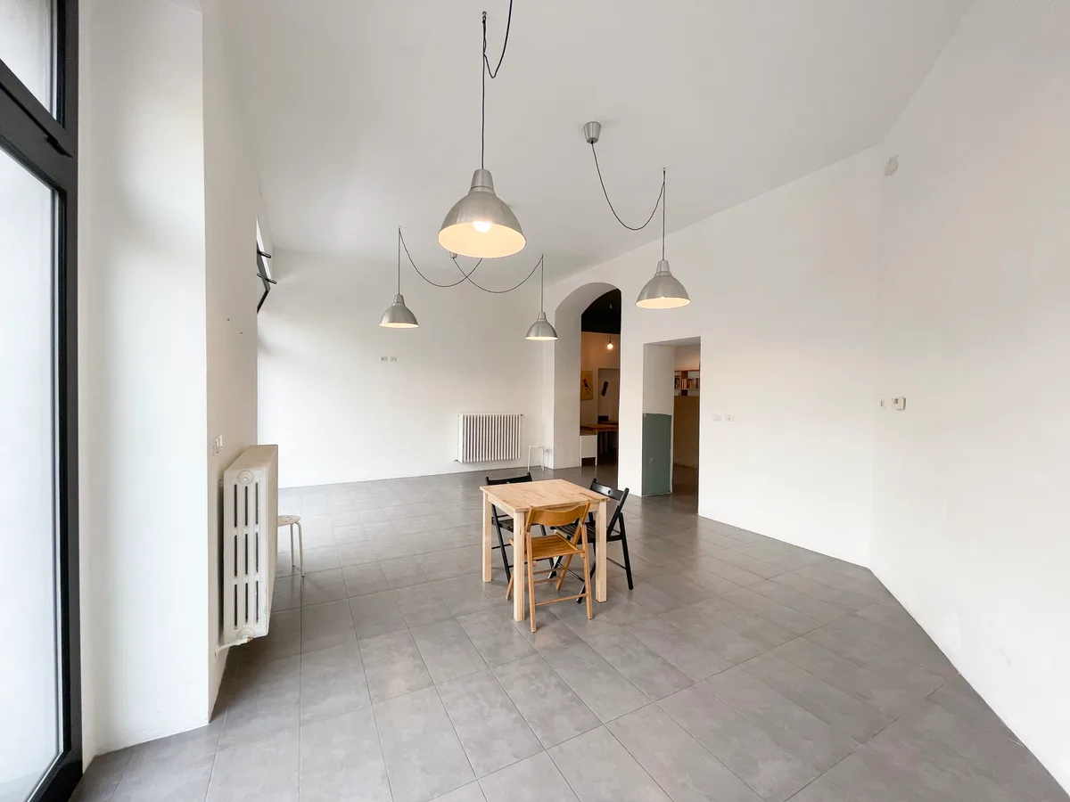 Bright Open Space in Via Tortona, 60 sqm, pop up store in Milano, third interior view