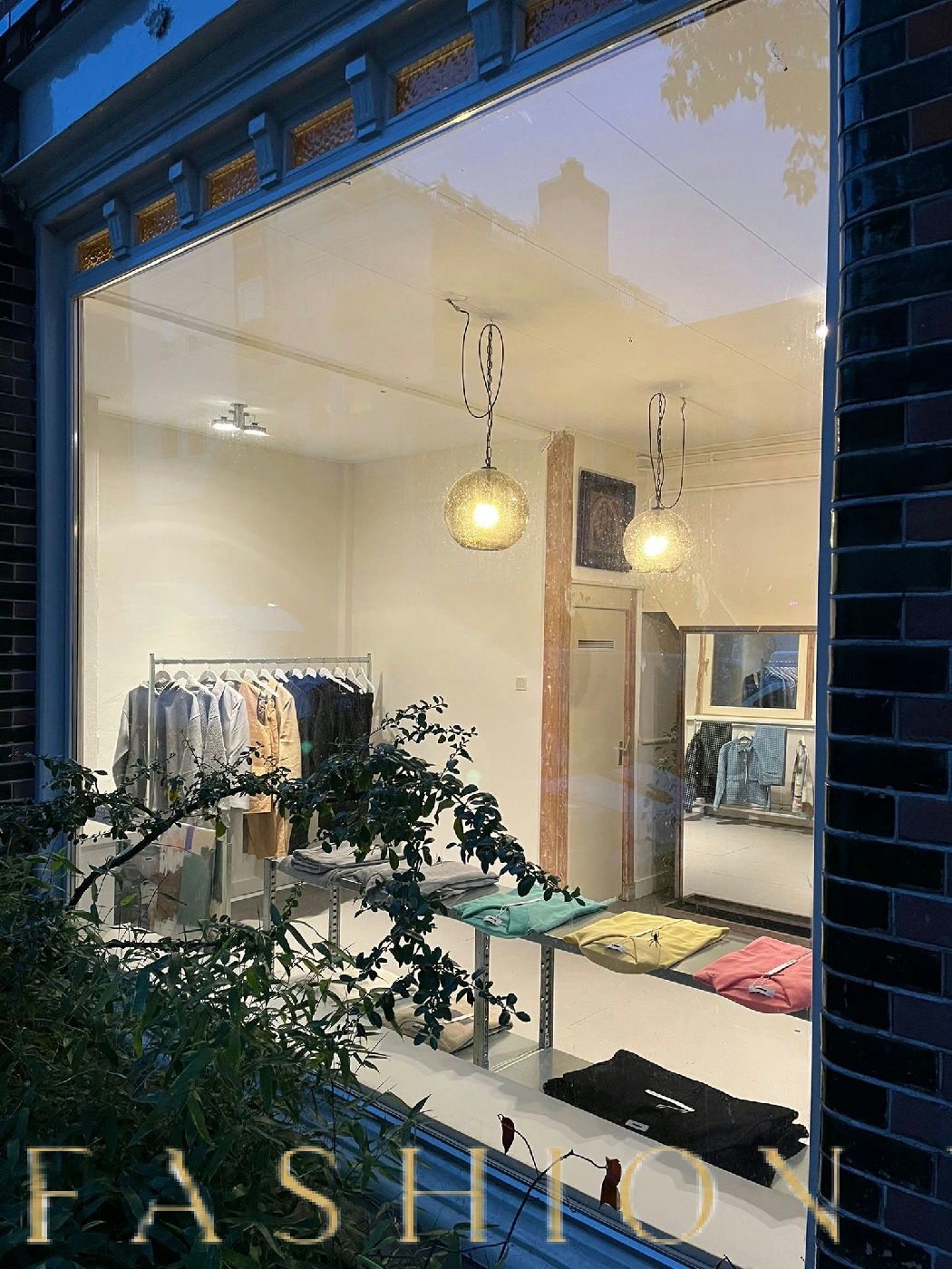 Bright Street-Facing Pop-Up Space in De Pijp, Amsterdam, 35 sqm, pop up store, third interior view