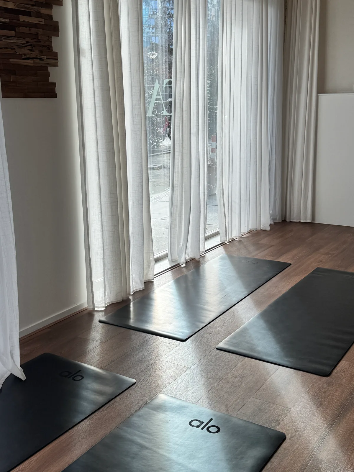 Bright Waterfront Studio for Workshops and Photoshoots, 35 sqm, photo shoot, pop-up rental in Amsterdam, interior view