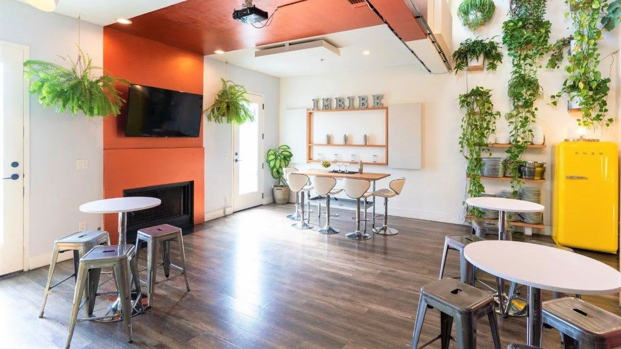 Brilliant Contemporary Loft in Santa Monica — 2