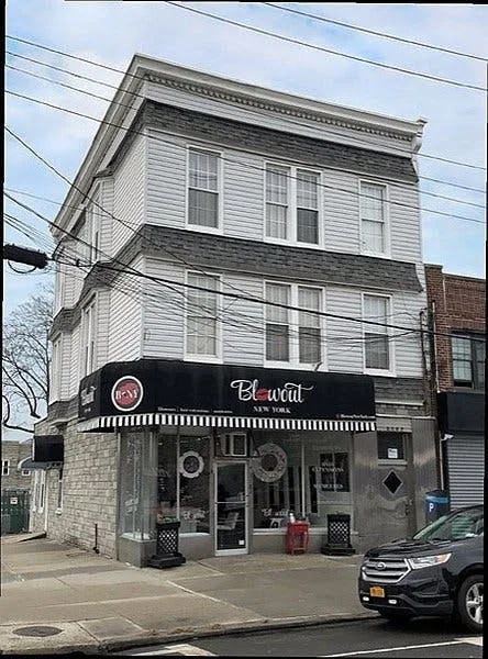 Bronx White Bar Counter Style Storefront — 2