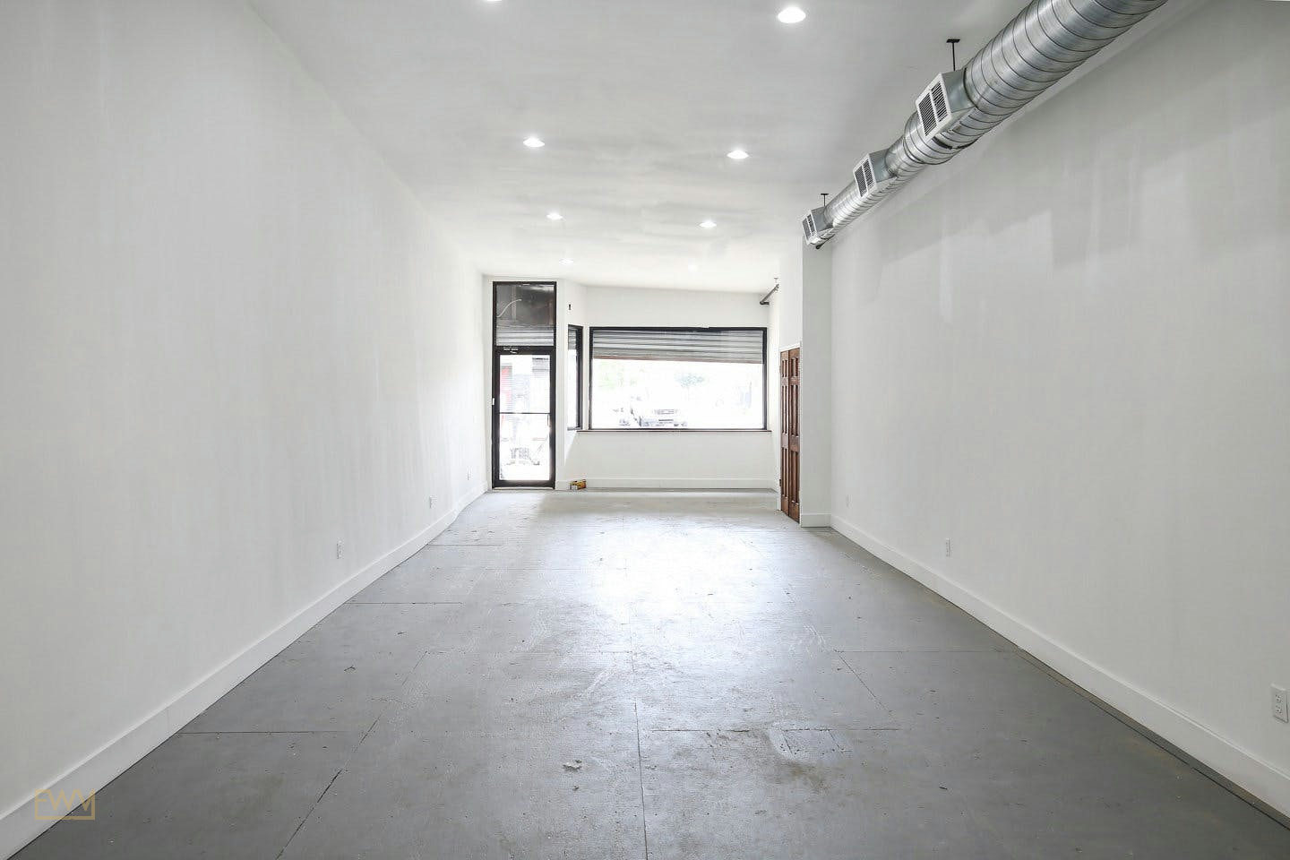 Bushwick White Box Showroom in Brooklyn, 84 sqm, pop up store in New York
