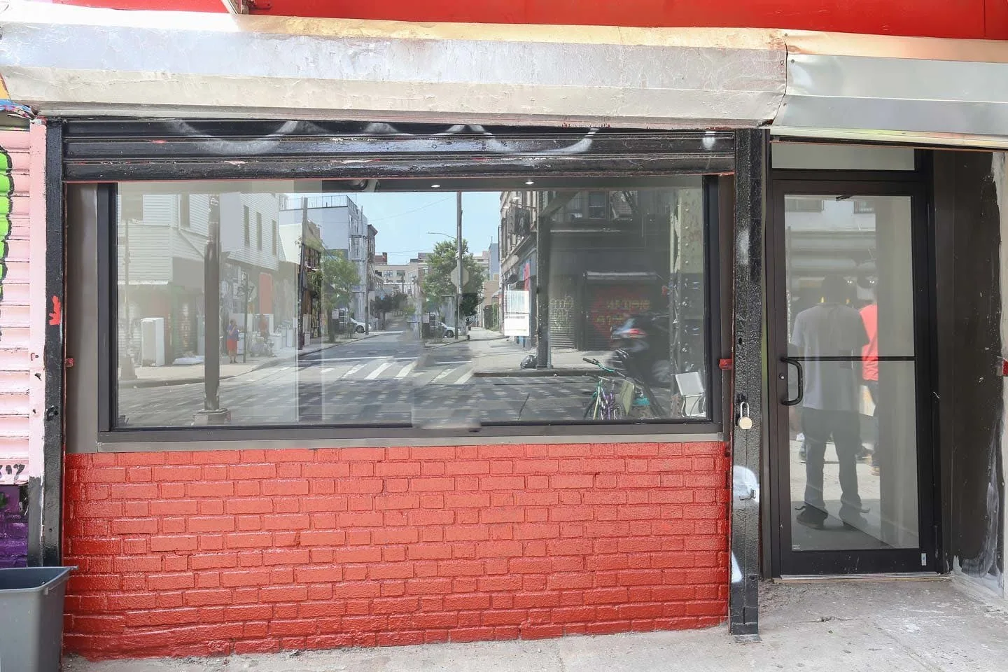 Bushwick White Box Showroom in Brooklyn — 3