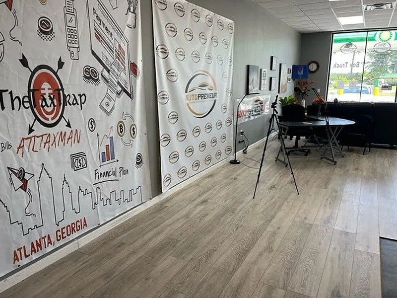 Business Content Office Space in Stockbridge — 5