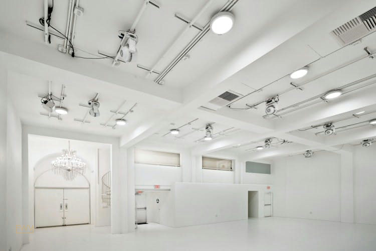 Capture Studios Production Facility in Los Angeles, 371 sqm, pop up store