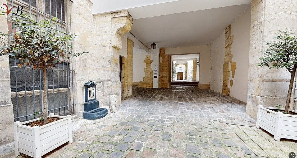 Central Paris Showroom and Expo Space in 75001 Paris — 4