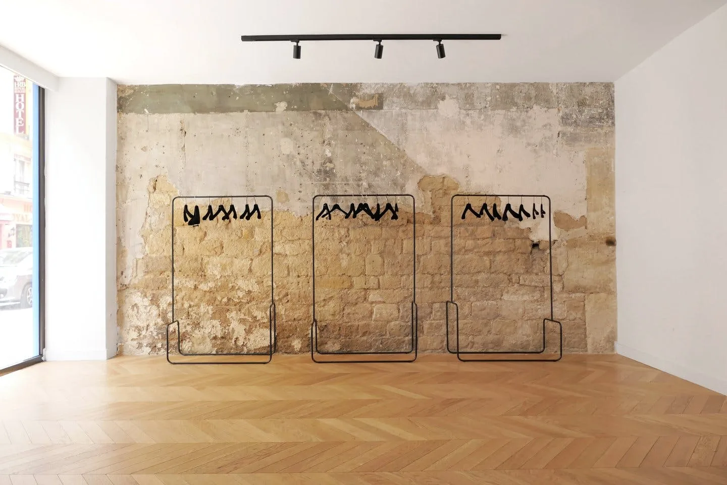 Charmant Showroom and Studio in Central Paris — 2