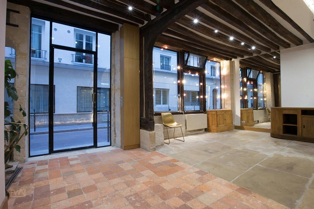 Charming Boutique on Rue de la Sourdiere, Paris