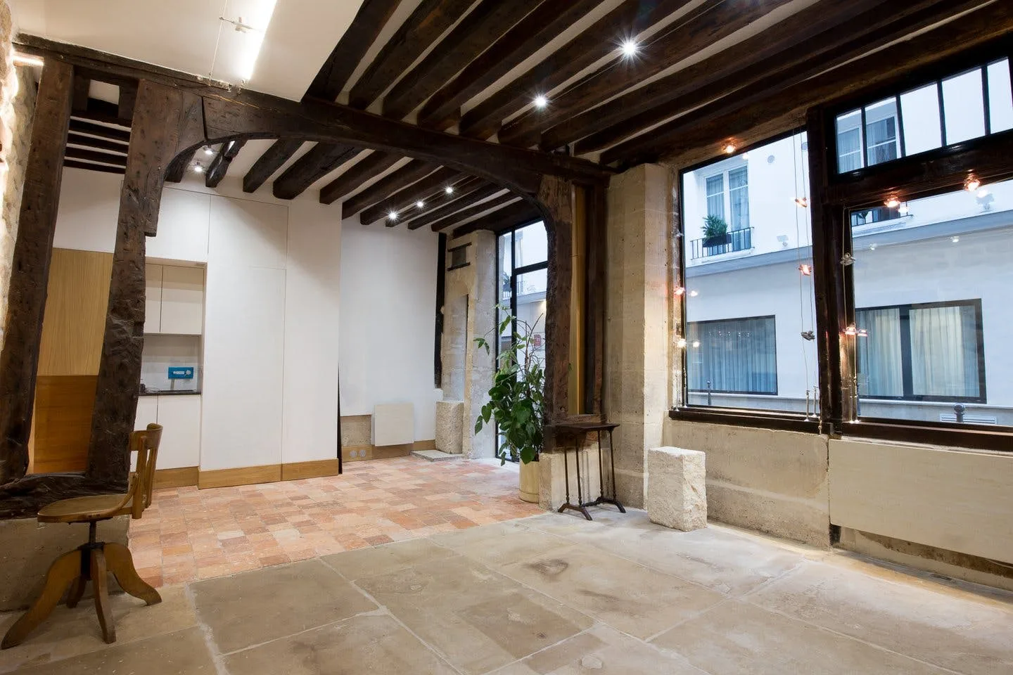 Charming Boutique on Rue de la Sourdiere, Paris — 5
