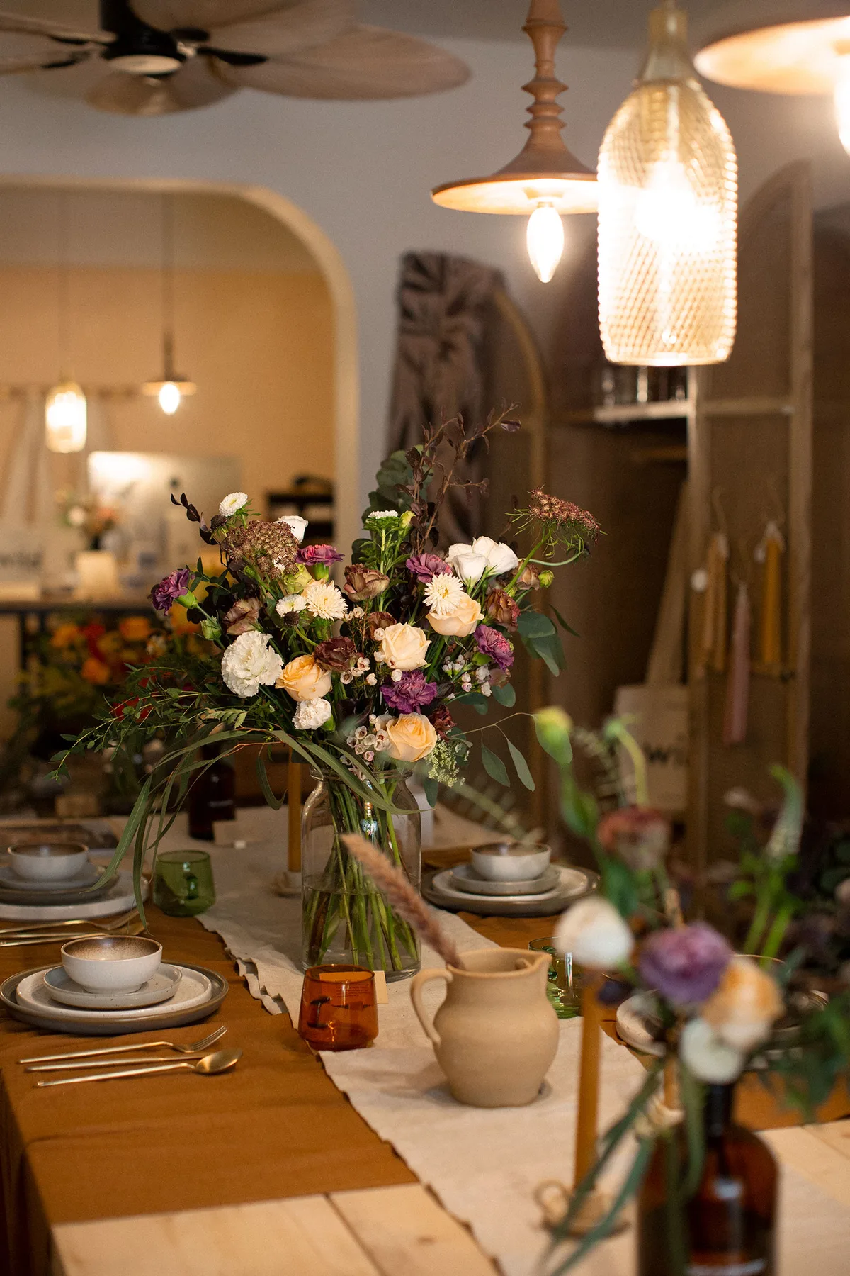 Charming Ground Floor Flower Shop with Workshop Space, 74 sqm, pop up store, third interior view