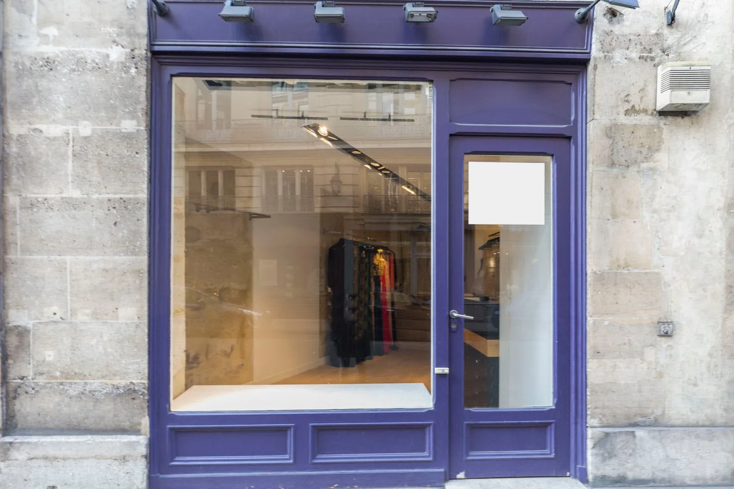 Charming Palais Royal Boutique in Paris — 3