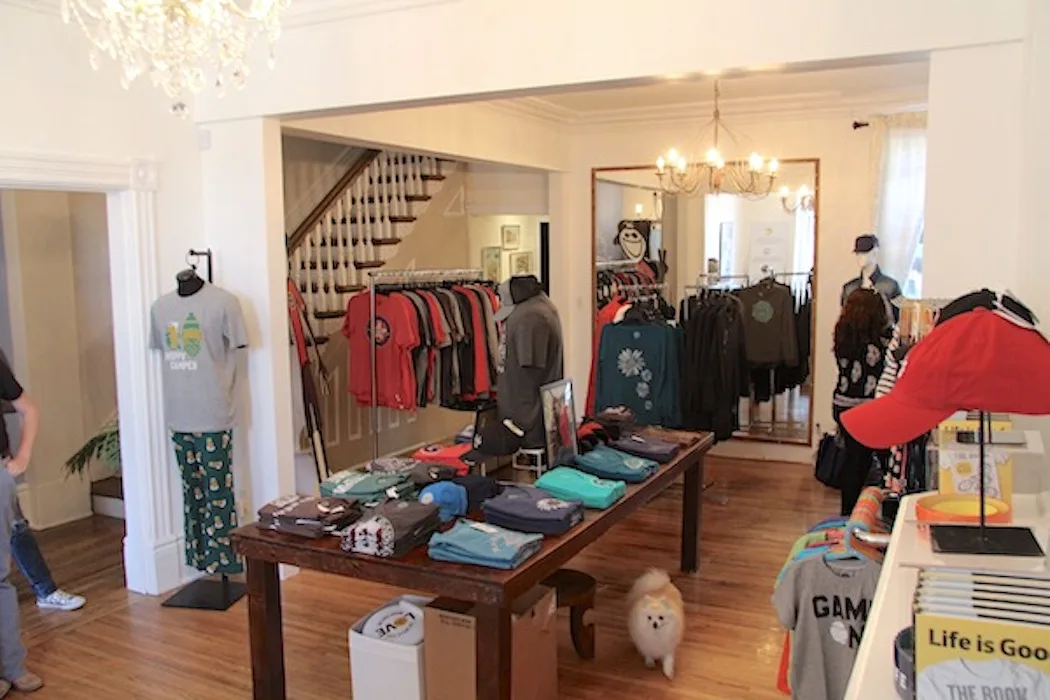 Charming Victorian Event Venue on Queen Street East, 65 sqm, pop up store in Toronto, second interior view