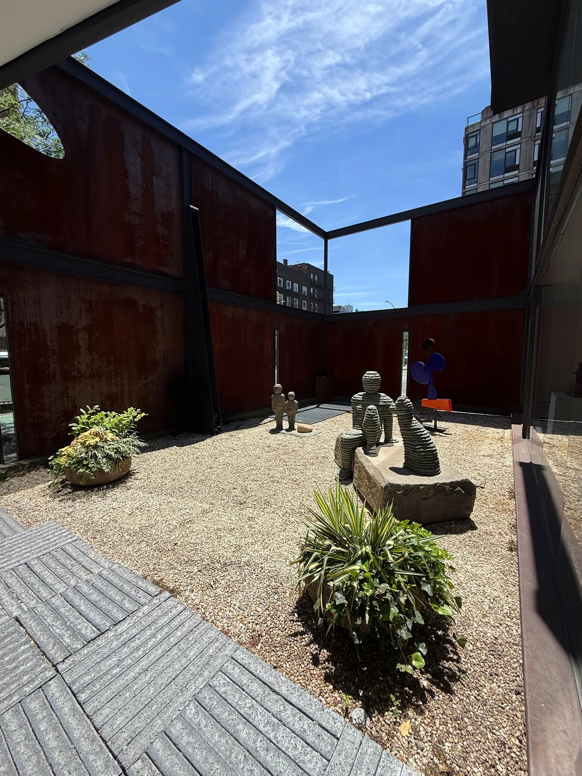Chelsea Gallery Event Space for Creative Gatherings, 95 sqm, art exhibition, pop-up rental in New York