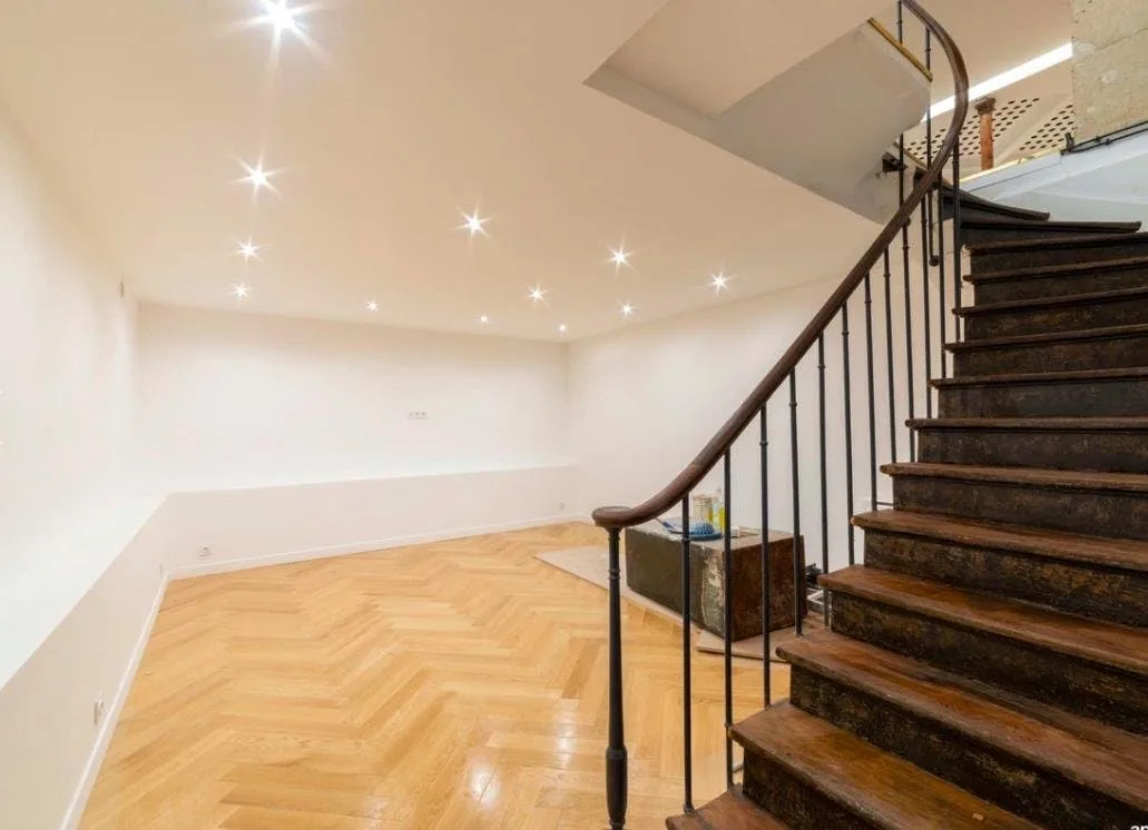 Chic 200 sqm Event and Showroom Space in Le Marais — 4